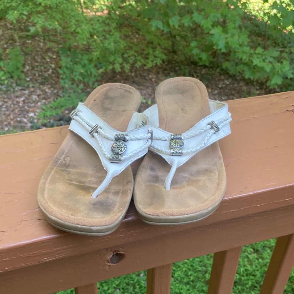 Minnetonka white leather sandals